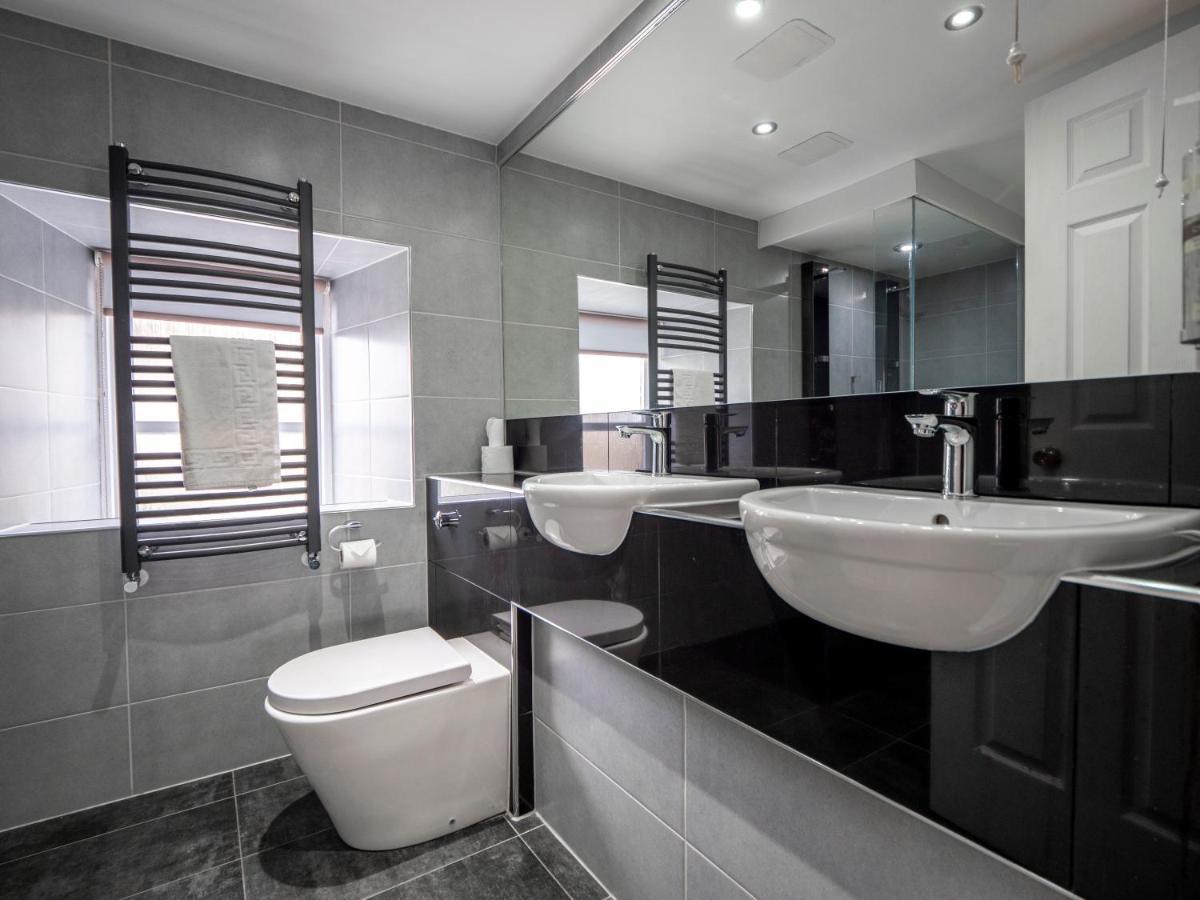 Blackbull Hotel Tarbolton Екстер'єр фото