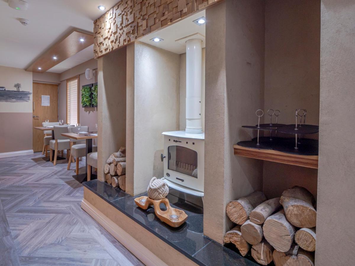 Blackbull Hotel Tarbolton Екстер'єр фото