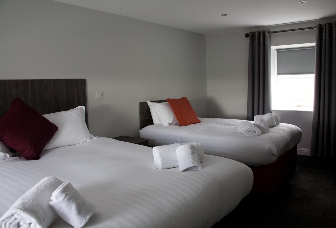 Blackbull Hotel Tarbolton Екстер'єр фото